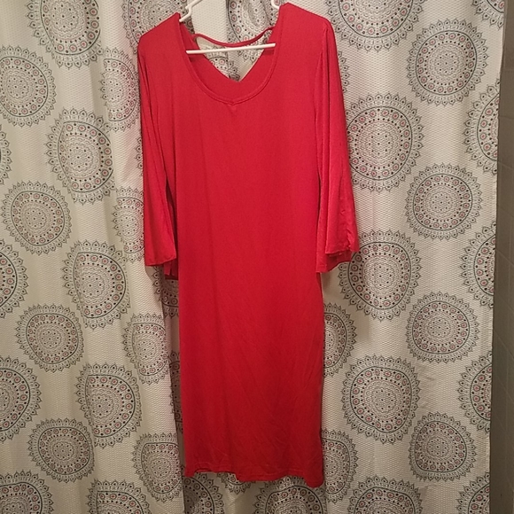 Red wiggle dress with Cape sleeves - Picture 1 of 2